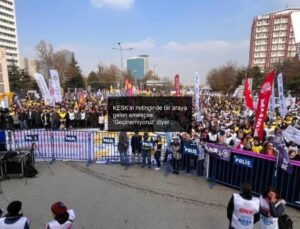 KESK‘in mitinginde bir araya gelen emekçiler, ‘Geçinemiyoruz’ diyerek isteğini haykırdı