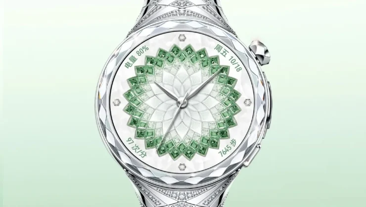 Huawei Watch Ultimate Design Diamond Edition ufukta göründü