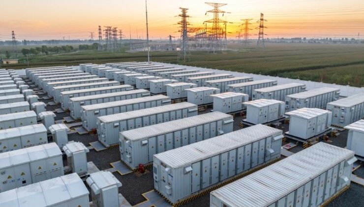 Bataryalar otomobil üreticilerinin elinde kaldı: Çözüm enerji depolamada