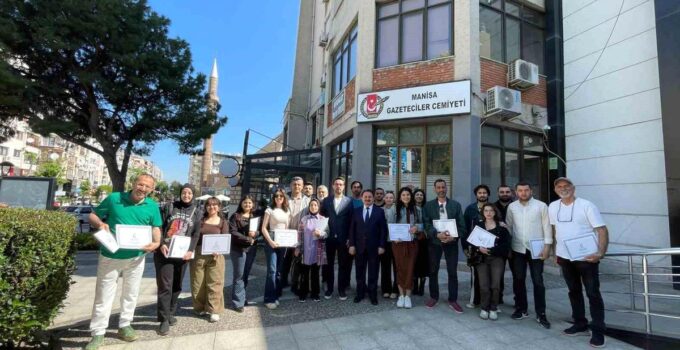 Manisalı Gazeteciler dron ehliyetlerini aldı