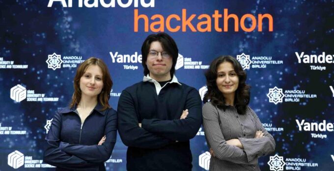 Öğrenciler sorunlara yapay zekâ ile çözüm üretti, Anadolu Hackathon’un kazananları açıklandı