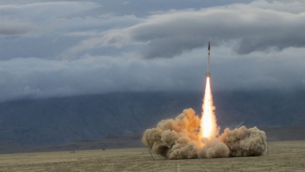 Öğrencilerin yaptığı bir roket, 100 km. yüksekliğe ulaştı