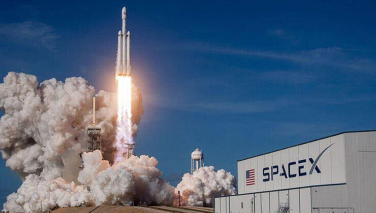SpaceX insanlı roket fırlatışı ertelendi! işte sebebi;