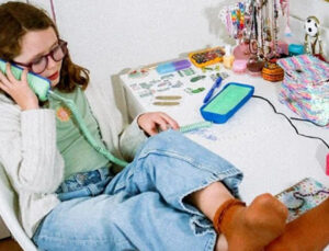 Tin Can: Sessiz Telefonun Nostaljik Dönüşü ve Dijital Sınırlaştirma