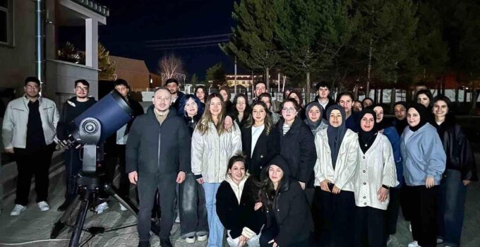 Astronomi Kulübü üç gün süren gökyüzü gözlemi düzenledi