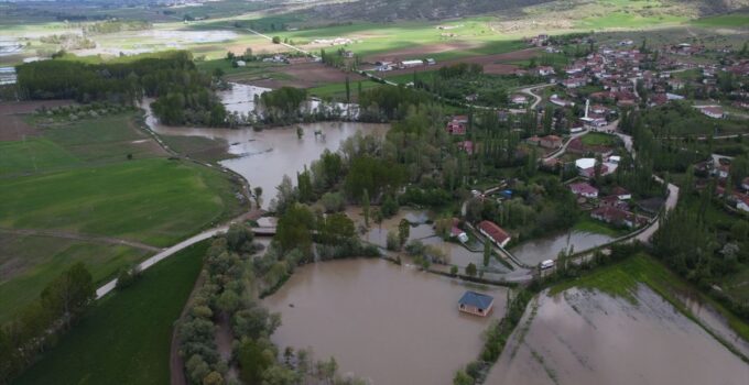 Çekerek Irmağı’nın neden oldu taşkınlar dronla görüntülendi