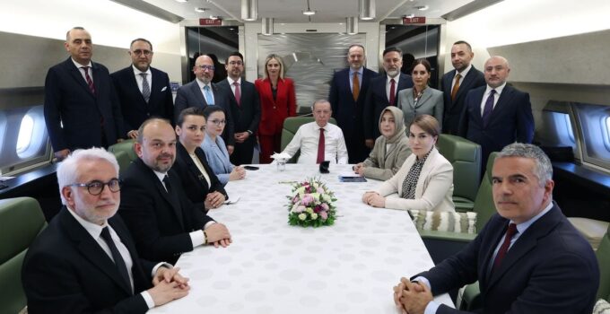 Cumhurbaşkanı Erdoğan: Silah bırakmanın ivmelenmesi için İstihbarat Teşkilatımız çalışıyor