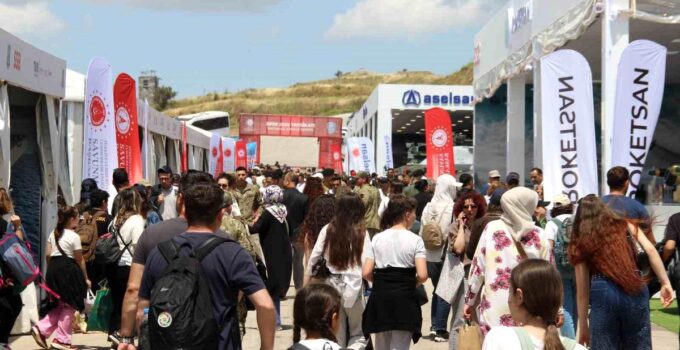 EFES 2026 Tatbikatı ‘Savunma Sanayi Sergisi’ kapılarını vatandaşlara açtı