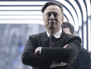 Elon Musk şimdi de bağış toplamaya başlayacak!