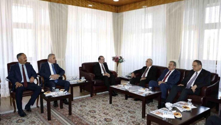 Hukuk, bilim ve kültürel miras aynı çatıda buluştu