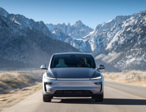 Kaliforniya’dan Tesla’ya darbe