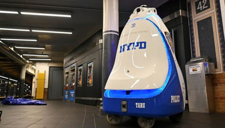 Metroların güvenliğinden sorumlu robotun işine son verildi