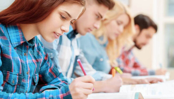 Öğrencilere kötü haber! Fidye yazılımı çetesi 45 bin öğrencinin bilgilerini ele geçirdi!