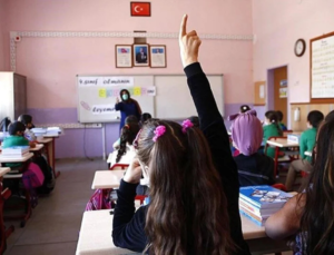 Okullarda 4 gün ders 3 gün tatil dönemi başlıyor! Öğrenciler mutlu!