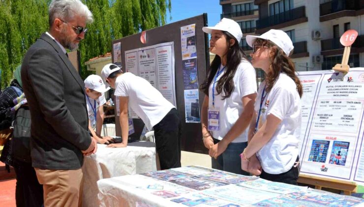 Ordu’da öğrencilerden bilim fuarı