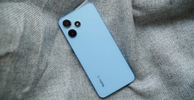 Xiaomi’den sürpriz: Kullanım ömrü dolan 7 telefon güncelleme aldı